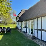 Alojamento de Acomodação e Pequeno-almoço Baekgaarden 3 - Old 4*