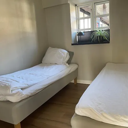 Baekgaarden 3 - Old Alojamento de Acomodação e Pequeno-almoço Odense